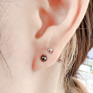トータル0.4ct【AAA】ブラックダイヤモンドピアス （HRAC-0040）