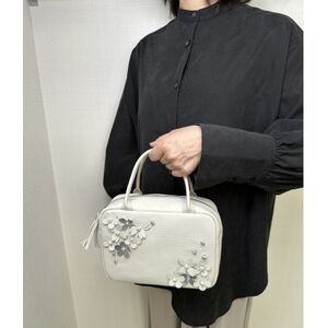 ハンドバッグ　フィオーレ　ホワイト【1513694】