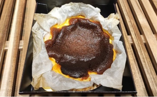 【ふるさと納税】 バスクチーズケーキ ( 三田高原卵使用 バスクチーズケーキ(冷凍) ) ケーキ チーズケーキ ふるさと納税 ふるさと 人気 おすすめ 送料無料 兵庫県 三田市 [3d28bae530