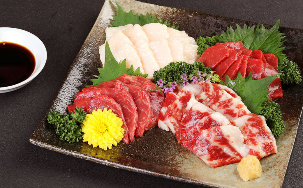 【定期便12か月】サーロイン肉1kg(5枚～6枚)馬刺し200g(赤身100g霜降り50gたてがみ50g)食べ比べセット