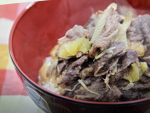 北海道の自然で育ったエゾ鹿肉が色々な味に変身！大人気のセットです！