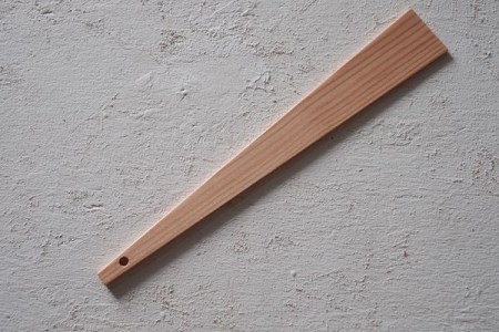 カッティングボード＋スパチュラセット　『mina no mori CuttingBoard＋Spatura セット＜ミナノモリ カッティングボード＋スパチュラ セット＞』　信州南相木村のカラマツを10