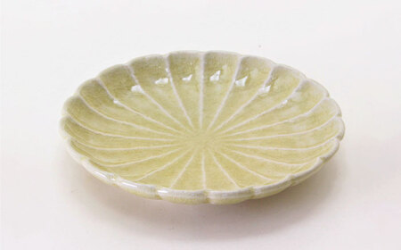 【瀬戸焼】5.0菊花丸取皿 黄瀬戸 2枚セット 【ヤマハツクリタ株式会社】 / 食器 和食器 丸皿 / 瀬戸市[BBDV023]