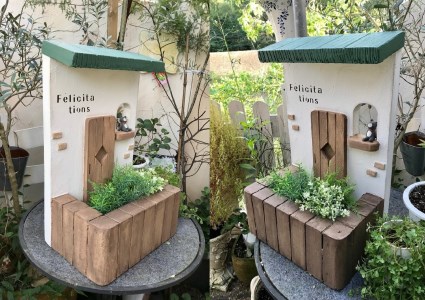 ＜Moon Rabbit＞カントリー風お家プランター 《ガーデン雑貨 庭 ガーデニング 鉢 インテリア雑貨 新生活》