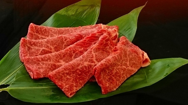 
                  丹波篠山東門牛至宝の特選赤身しゃぶしゃぶ肉（1kg） 兵庫県 丹波篠山市 産直 精肉店直送 高級 ハレの日 贅沢 グルメ 美味しい
                