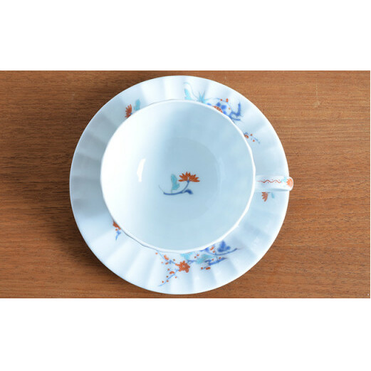 有田焼 色絵花鳥紋 ペア紅茶碗皿・ケーキ皿【深川製磁】食器 器 うつわ 皿 デザート皿 プレート メインプレート ティーカップ カップ＆ソーサー 食器セット 縁起物 贈り物 ギフト A170-24_イ
