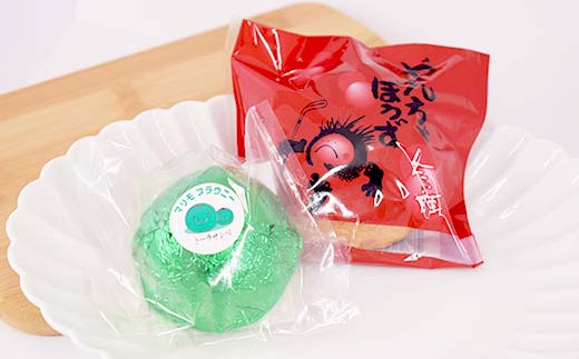 釧路を代表する銘菓 松屋の和菓子＆クランツの洋菓子詰合せ 霧の街セット16個入り 菓子 スイーツ ケーキ クッキー ロールケーキ ブラウニー セット 詰め合わせ あいちょう F4F-8520
