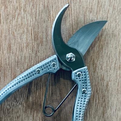 ふるさと納税 小野市 オノテツ 剪定鋏 最高級本職用 200mm アルミ柄 |  | 01