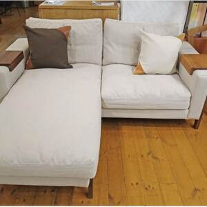 Combination Cushion Triangle アイボリー×キャメル【SWOF】_雑貨・日用品  家具・インテリア _【1426395】