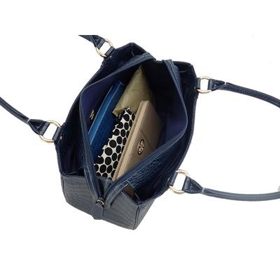ふるさと納税 御代田町 【濱野皮革工藝のコッコビアンハンドバッグ】牛革を使用したハンドバッグです。(ネイビー) |  | 02