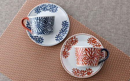 【波佐見焼】タコ唐草 カップ＆amp;ソーサー ペアセット【一夢窯】[XE08]