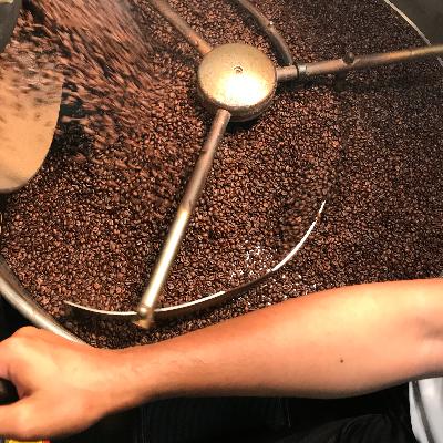 ふるさと納税 北九州市 【こおふぃ屋】厳選自家焙煎コーヒー＜粉＞200g×6袋　計1.2kg |  | 01
