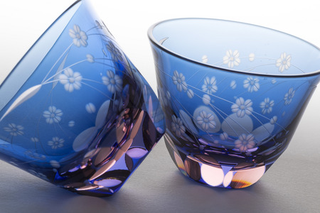 江戸切子 彩鳳 桜文様 ぐい呑ペア 【グラス 伝統工芸品 60ml 2個 】 | 江戸切子 ミツワ硝子 埼玉県 草加市