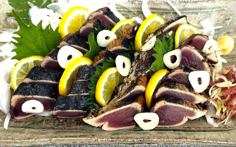 
＼鮮度抜群／ 太地町産 かつおのタタキ 約1kg 【柵でお届け】【冷蔵便】 鰹 カツオ 鰹のタタキ カツオのたたき 国産 太地町
