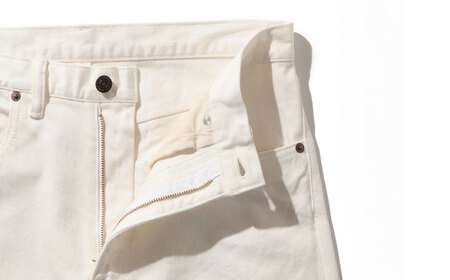 ジーンズ ≪BEAMS PLUS≫ 5ポケット デニム 【ホワイト・Sサイズ】　ファッション デニム ジーンズ メンズ アパレル BEAMS 広島県福山市/日本デリバリーサービス株式会社 [BAEP0