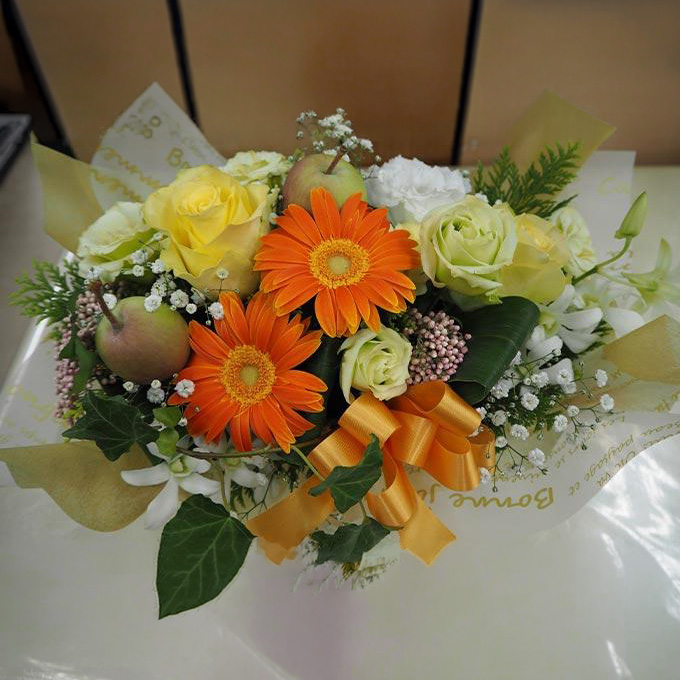 お誕生日 アレンジメント 花 ギフト 誕生日 植物 季節 生花 おまかせ アレンジ プレゼント 贈答 贈り物 祝い 母の日 インテリア 立花ガーデン 静岡県 藤枝市