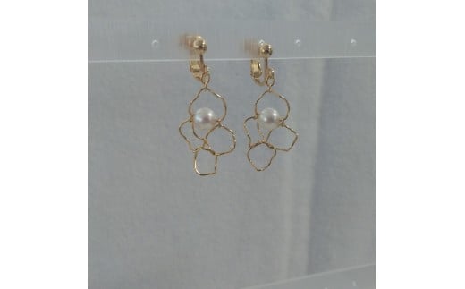 20-102志摩あこや本真珠イヤリング・クリオネG