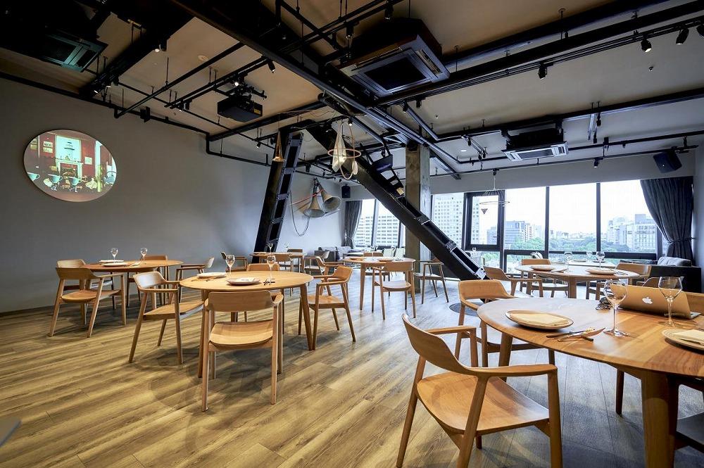 世界初!電波塔に泊まれる「THE TOWER HOTEL NAGOYA」ペア宿泊券(1泊2食付)