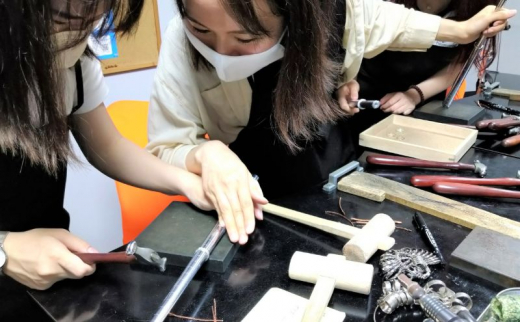 彫金 シルバー 槌目リング 制作 体験 コース 1名 初心者 指輪 湘南 江の島