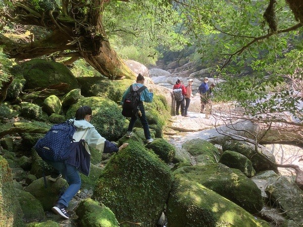 
                  【返礼品なし】大分県立大分舞鶴高等学校　高校生が社会課題に挑む―地域と創る探究活動支援プロジェクト【ophs_sn004】
                