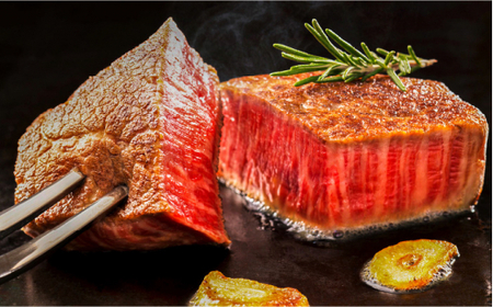 【全2回定期便】博多和牛 ヒレ シャトーブリアン 200g×1枚＜久田精肉店＞那珂川市 牛肉  ヒレ肉 シャトーブリアン ヒレステーキ ステーキ 牛肉定期便 和牛定期便 ヒレ 定期便 牛肉 肉 黒毛和