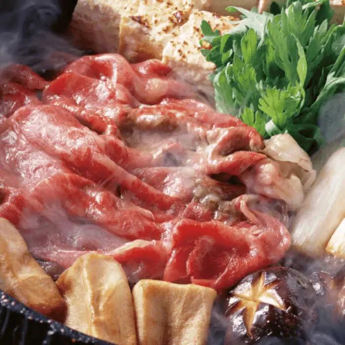 【全3回定期便】A5ランク 佐賀牛 すき焼き しゃぶしゃぶ モモ 計1.2kg（200g×2パック×3回） / 佐賀県 / 株式会社ナチュラルフーズ [41AFAB013]