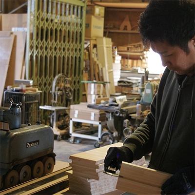 ふるさと納税 海南市 和歌山県海南市 米びつ 2kg  ナチュラル 升付  紀州ひのきを使用した見た目にも美しい米びつ |  | 03