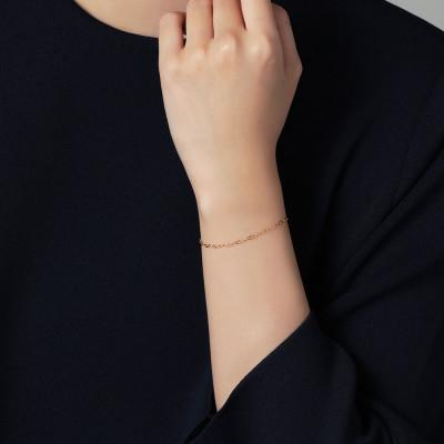 ふるさと納税 魚津市 K24 純金 オーバルピアット 0.3φ ブレスレット 18cm |  | 03