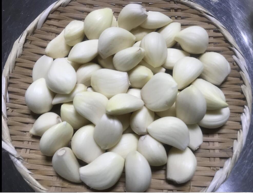 【ふるさと納税】無添加むきにんにく　大小込　約1kg