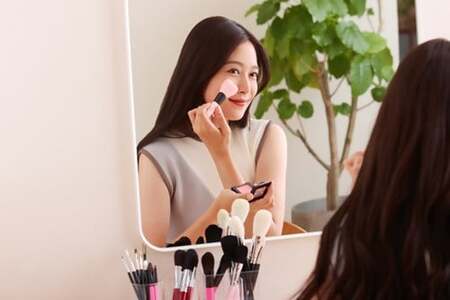 文宏堂 熊野化粧筆 パウダー&チークブラシセット HB1【メイクブラシ 化粧筆 パウダーブラシ チークブラシ 熊野筆 伝統工芸 職人技 高級筆 セット ギフト 贈り物】 49-3