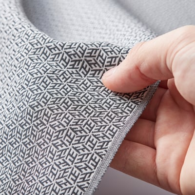 ワタマサタマサ　洗える絹の御召　オーダーメイド仕立て上がり　風通　やすら織正六角白黒　シルク100%【1605997】