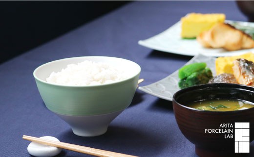 
                  【セット】［有田焼］段付飯碗 4個セット（ソメイ、ヤエ、パールグリーン、パールブルー）【ARITA PORCELAIN LAB】
                