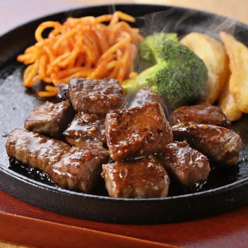 宮崎和牛  齋藤牛サイコロステーキ600g 黒毛和牛 赤身肉主体  訳あり 牛肉 ステーキ サイトーファームブランド＜5-12a＞