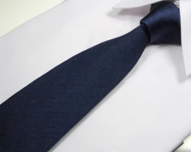 ネクタイ　富士桜工房　梨地（藍色）