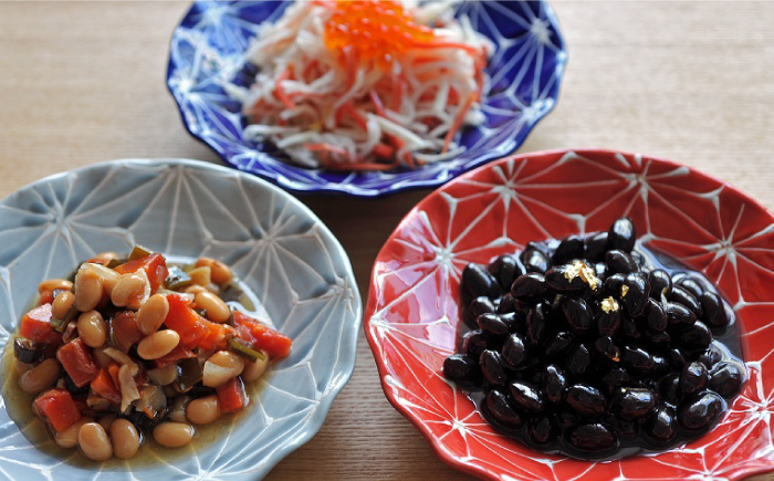 【波佐見焼】ホワイトライン麻 波 プレート M 瑠璃【翔芳窯】 [FE14]