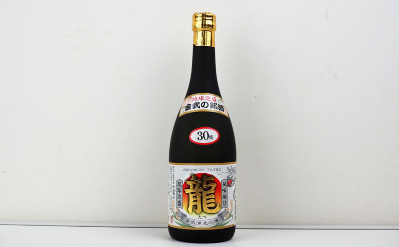 琉球泡盛「龍」30度1800ml＆720ml2本セット計2520ml 水割り ロック お湯割り 焼酎 飲料 定番 初心者 飲みやすい 地酒 お酒 贈り物 沖縄 辰 ドラゴン 湧水 ギフト お土産 人気