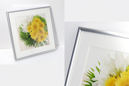 日比谷花壇のフラワーフレームアート Summer Breeze Sunflower（夏風のひまわり） ソフケン アルミフレーム 25x25cm アートポスター ポスターフレーム 花ポスター インテリア