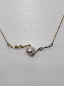 865 アコヤ真珠8mmPt/K18 D0.01ct ペンダントネックレス　チェーンK18アジャスター付き（40ｃｍ）　パール 宝石 ジュエリー 伊勢志摩 伊勢市 冠婚葬祭 結婚式 入学式 卒業式 ギ