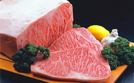 近江牛 焼肉用 上バラ 800g 冷凍  カルビ 三角バラ 焼き肉 焼肉用牛肉 焼肉用肉 バーベキュー 牛バラ肉 黒毛和牛 和牛 国産牛 国産牛肉 ブランド牛 日本三大和牛 牛肉 お肉 肉 滋賀 滋賀