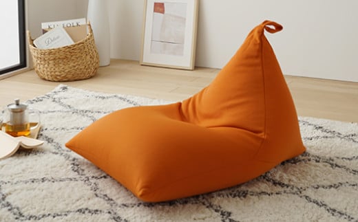 【a036】ビーズクッション　三角（オレンジ）【配送不可地域：沖縄県、離島】