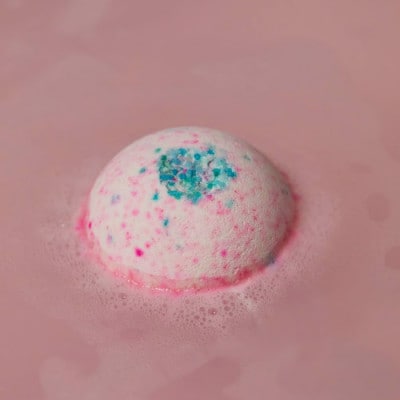 LUSH (ラッシュ) 花の香りを楽しむ 入浴剤3種セット