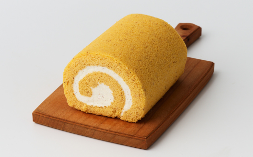 【プレミアム米粉ロールケーキ】神埼菱の実ロール 【グルテンフリー 保存料不使用 贈り物 お歳暮 お中元 お祝】(H053296)