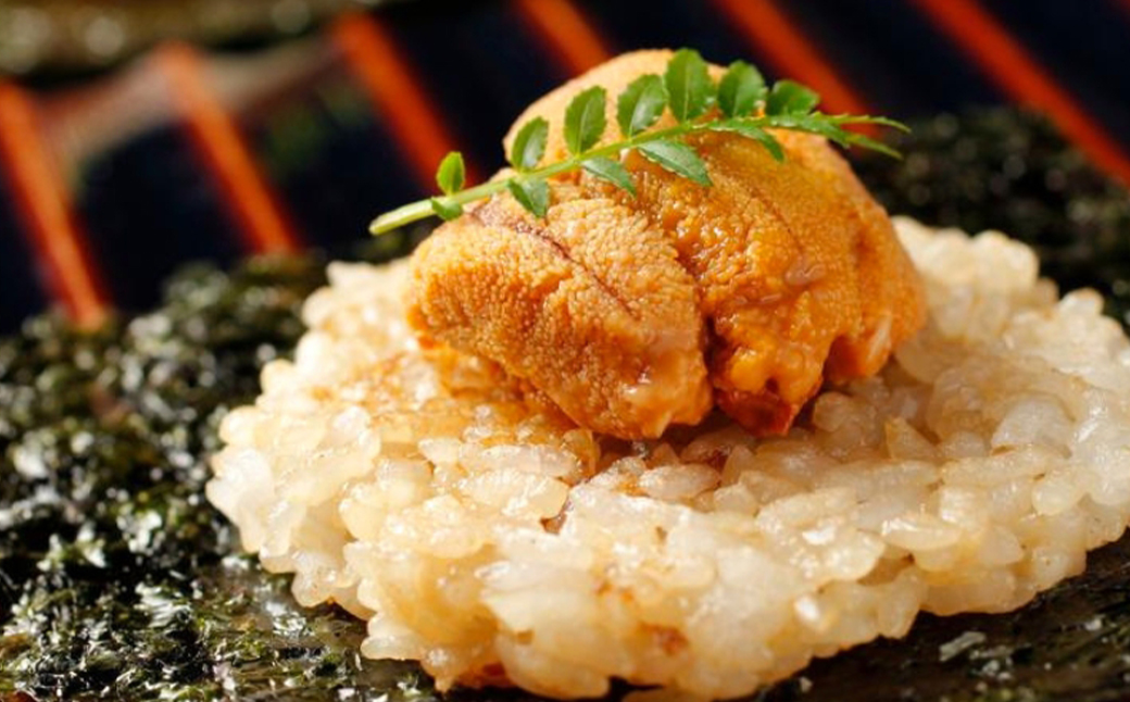 【バンブー グラッシィ 恵比寿店】【厳選OMAKASE】「うしの中山」サーロイン、活車海老の踊り焼や生雲丹など全7品＜2名様＞（ぐるなびセレクション）【125118】利用券 食事券 飲食券 チケット お食事券 ギフト プレゼント デート 観光 ビジネス 出張 ランチ ディナー 記念日 お祝い