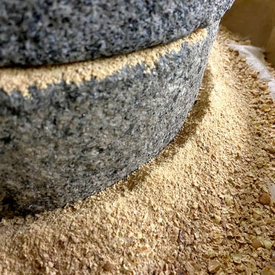 【みたき園】よもぎ餅(5個入り×3パック)石臼挽ききな粉セット【配送不可地域：離島・北海道・沖縄県】