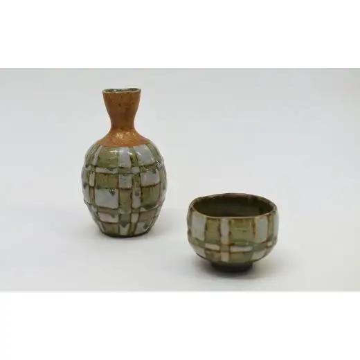 釉彩酒器セット 徳利 お猪口 2個 陶芸品《受注制作》銚子 お猪口 晩酌 日本酒 おすすめ おしゃれ モダン 陶芸 手作り 食器 陶器 陶芸作家