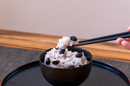 味夢のごはん 3本 セット (1本あたり300g 計900g) ごはん お米 国産 京丹波町産 こしひかり コシヒカリ 2合 小分け 米 コメ ブレンド もち米 黒大豆 黒豆 簡単 調理 保存 おいし