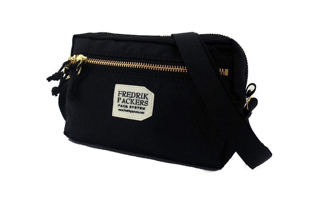 FREDRIK PACKERS  420D SNUG SHOULDER (M)（BLACK／NAVY）