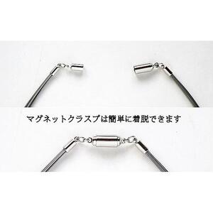 白蝶貝とオニキス、ローズコーラルを素材にした「コードペンダント」貝工房かざはな[NC-7]