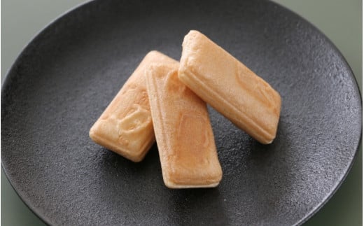 元祖 柚もなか、三徳もなか詰め合わせ　柚もなか15個入り×2箱、三徳もなか8個入り×2箱    / 田辺市 紀南 銘菓 最中 もなか 和菓子 お菓子 柚もなか 三徳もなか セット 詰合せ【stk010