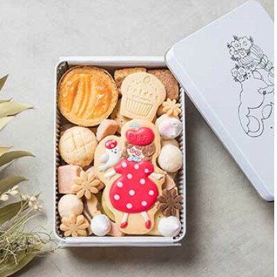 【ふるさと納税】【贈答品】お菓子な世界缶 プレゼントやご褒美に大人気!おしゃれでかわいいクッキー缶#01【1377199】